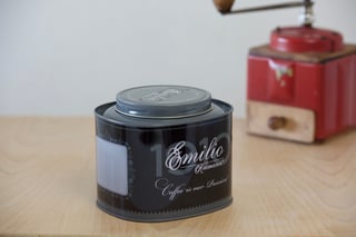 Confezionamento di biscotti al cioccolato e dolciumi: come i nomi degli alimenti rivelano associazioni con il gusto e influenzano la presentazione Confezionamento di biscotti al cioccolato e dolciumi: come i nomi degli alimenti rivelano associazioni con il gusto e influenzano la presentazione