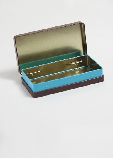 choco-tin-blue-brown-product.jpg