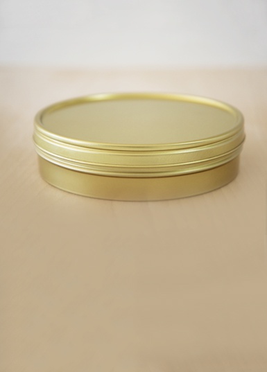  Gold vacuum caviar tin .jpg